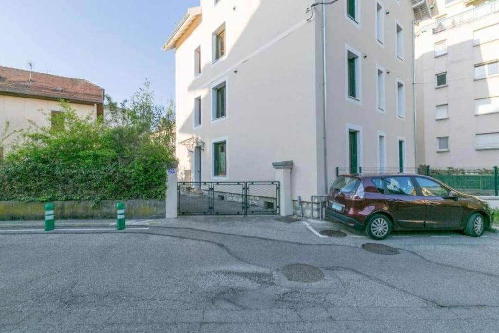 Tres Beau Studio Centre Ville, Au Calme Annecy Kültér fotó